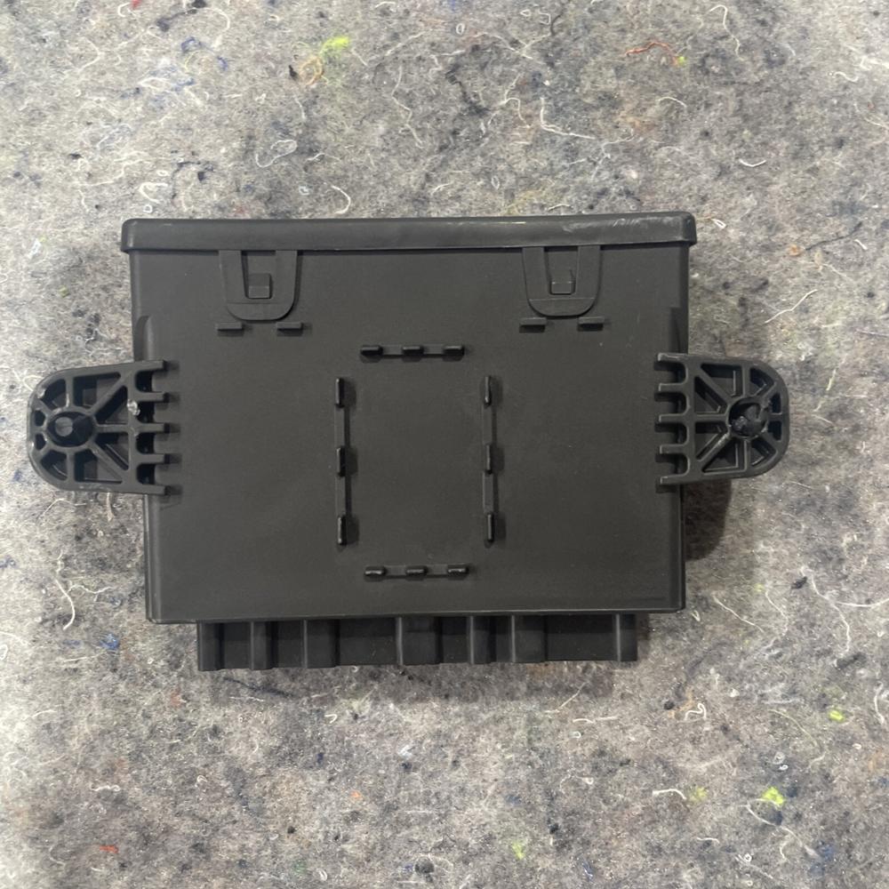 2019-2024 Ford Expedition Tailgate Control Module OEM JU5T-14B673-AA – photo 3