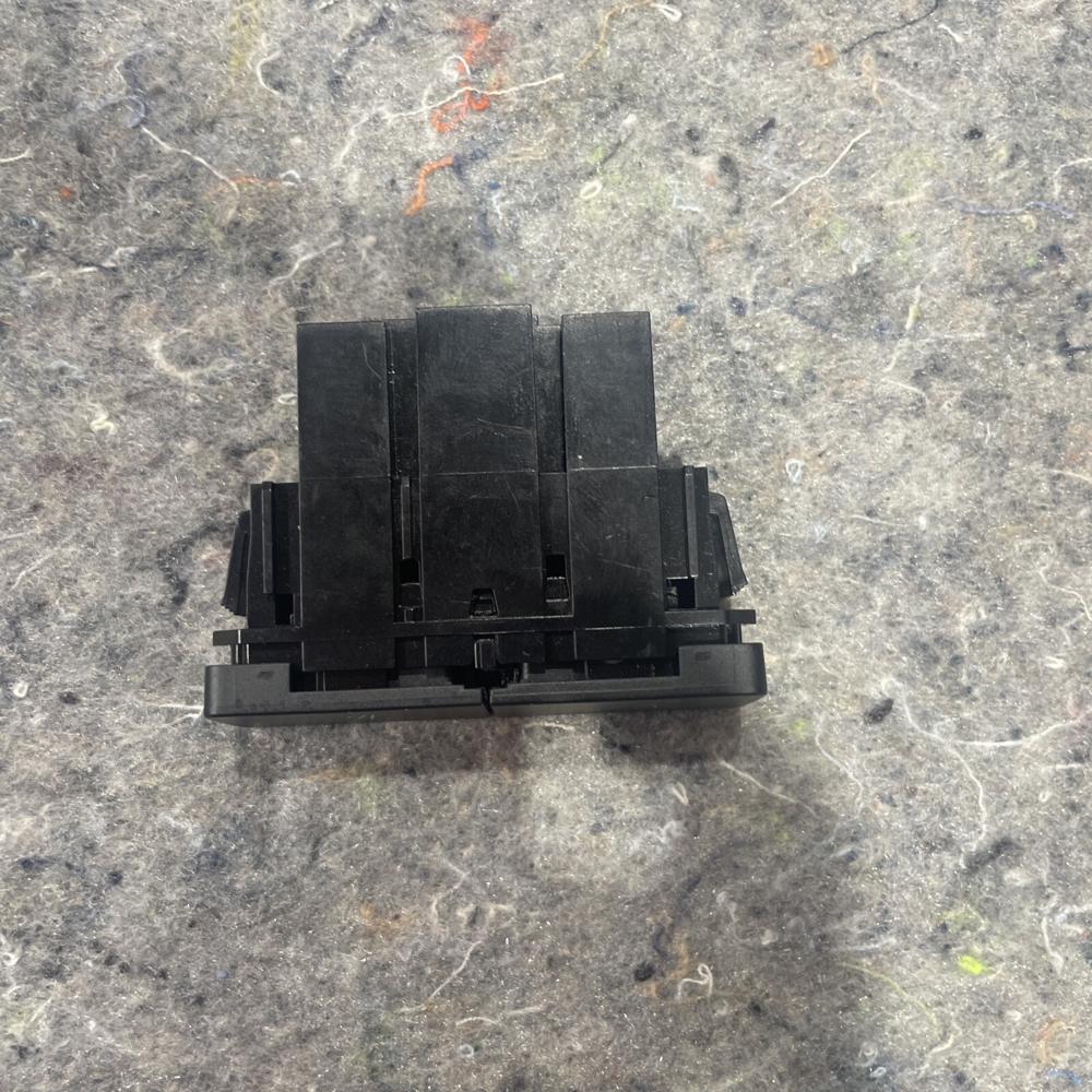 2019-2024 Ford Expedition OEM Rear Seat & Liftgate Control Switch – photo 2
