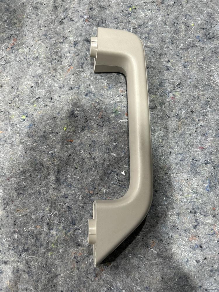 Ford Expedition OEM Rear Grab Assist Bar – photo 1