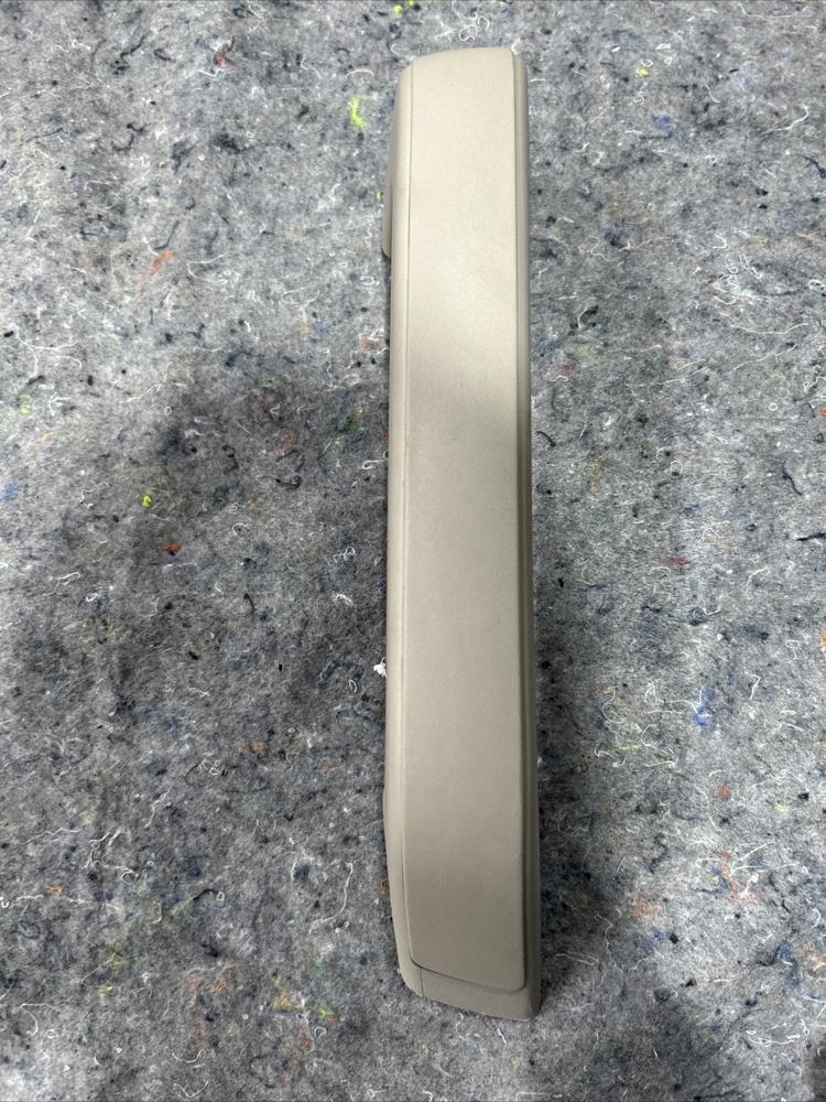 Ford Expedition OEM Rear Grab Assist Bar – photo 2
