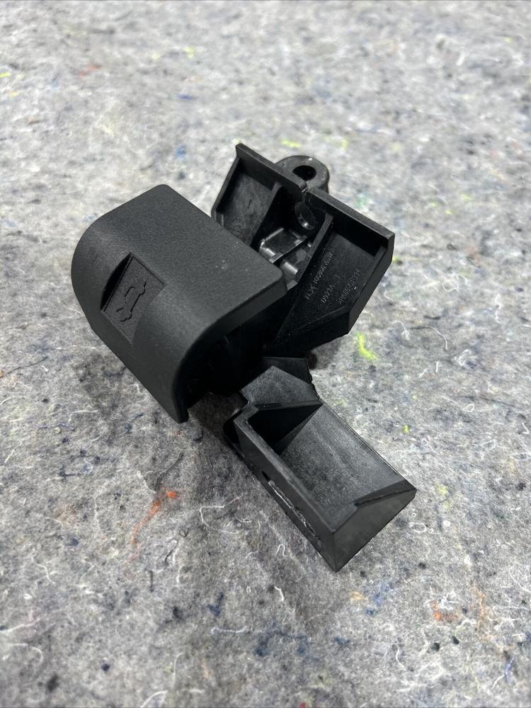 2018 Ford F250 Super Duty Hood Release Handle – photo 4