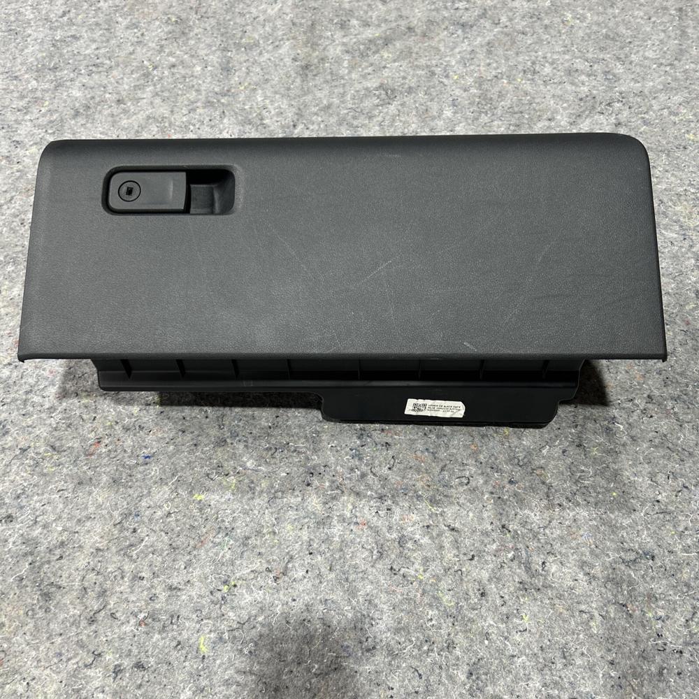 2019-2024 Ford Expedition Glove Box OEM ML3B 15060T10 AJ319W – photo 1