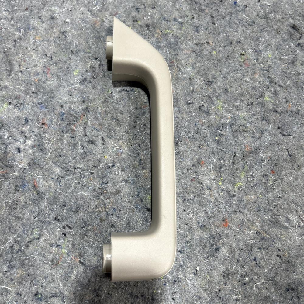 Ford Expedition OEM Rear Grab Assist Bar – photo 3