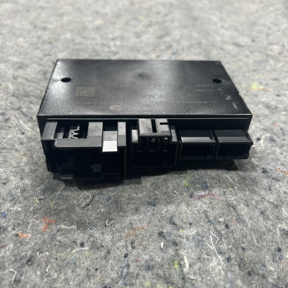 Trailer Detection Computer Module 4M0907383F Audi Q5 SQ5 2018 – photo 2