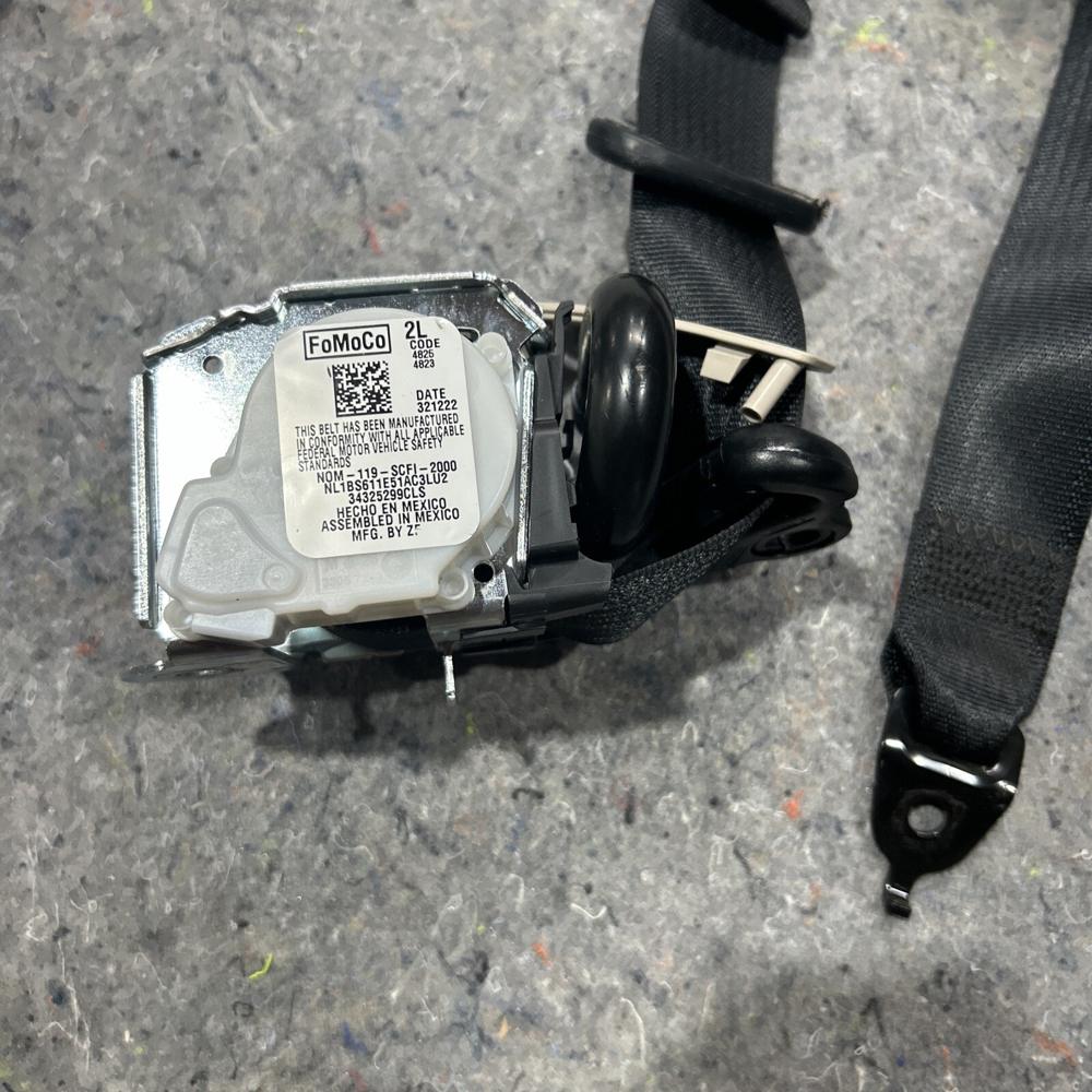 For Ford Expedition Seat Belt Rear Left LH *good* – photo 2
