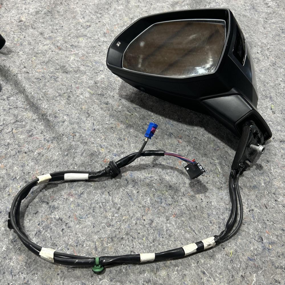 2017-2019 Audi Q7 Left Driver Side Door Mirror & Camera OEM – photo 1