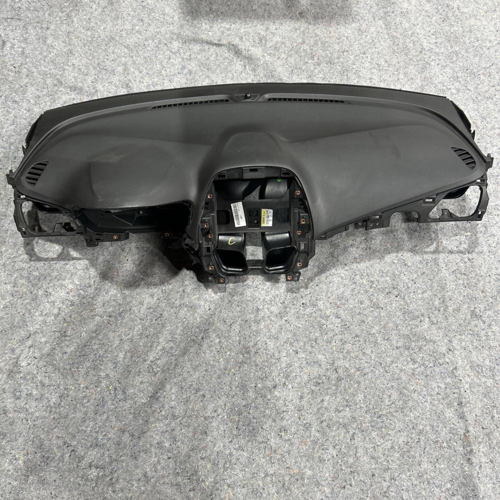 Chevrolet Spark Hatchback Dash Instrument Panel Dashboard OEM – photo 1