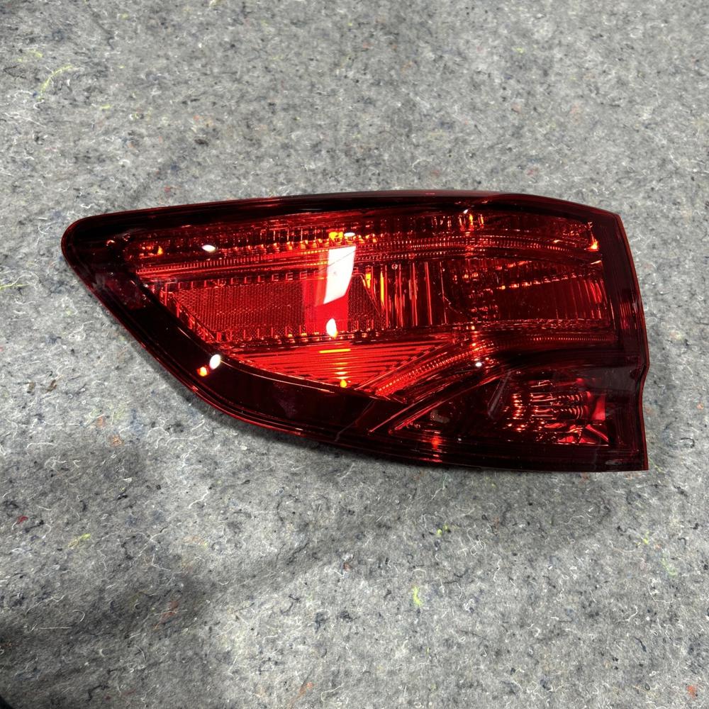 Acura MDX 2014-2020 LH Drivers Outer Tail Light OEM Part #33550-TZ5-A02 – photo 1