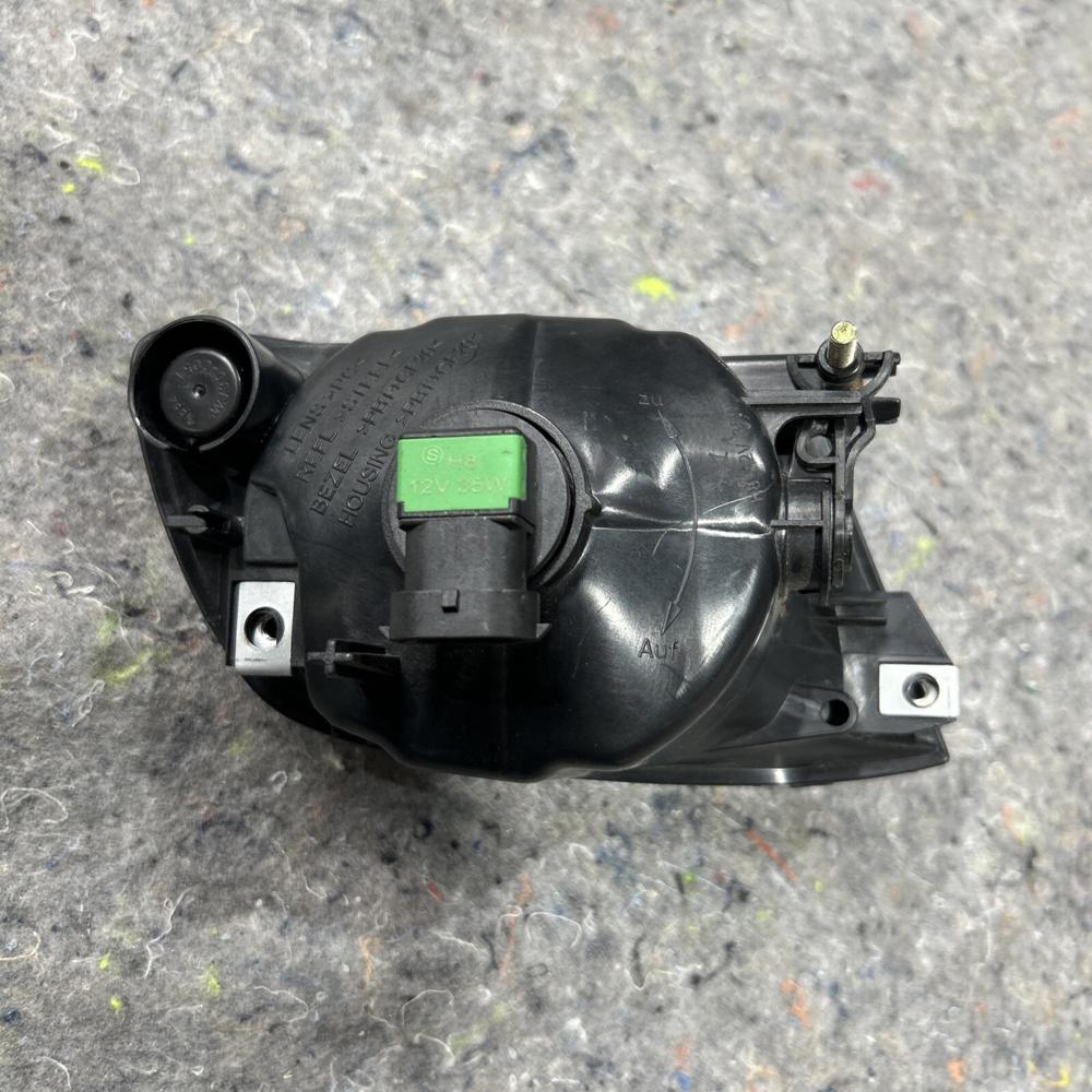 BMW LH Fog Driving Light Triangle OEM CFWJ0462C – photo 3