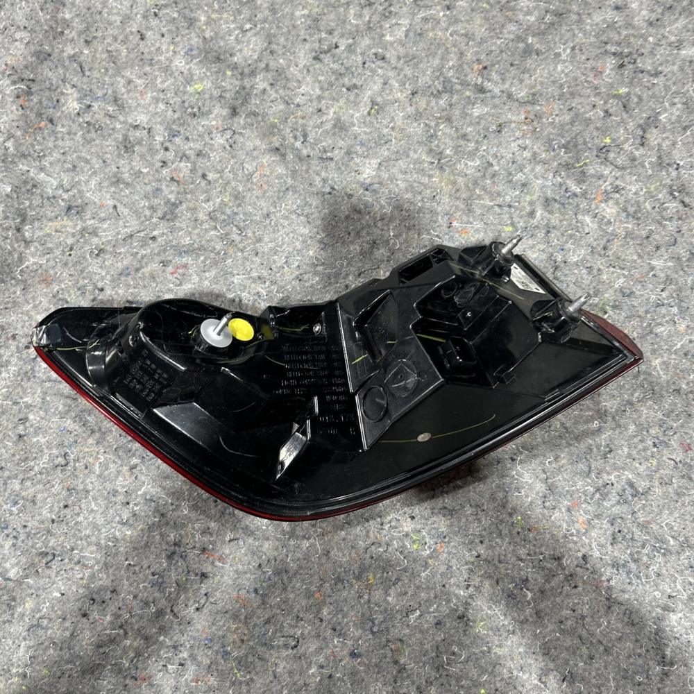 2019 2020 2021 BMW 330I Passenger RH Tail Light OEM B38R-11503 Tc – photo 2