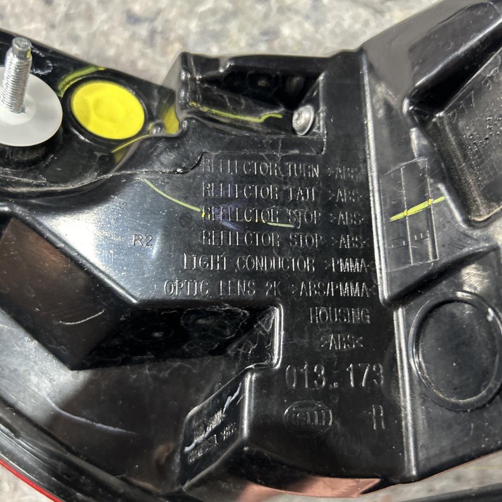 2019 2020 2021 BMW 330I Passenger RH Tail Light OEM B38R-11503 Tc – photo 4