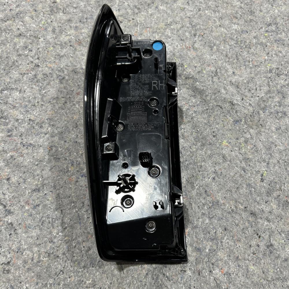 OEM | 2019 - 2023 GMC Sierra 1500 Full LED Headlight (right/passenger) – photo 4