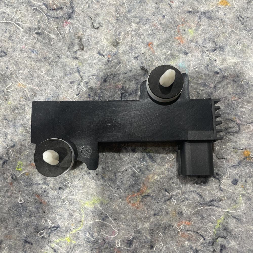 2013 - 2020 Ford Keyless Entry Trunk Antenna Control Module DS7T-15603-CA – photo 2