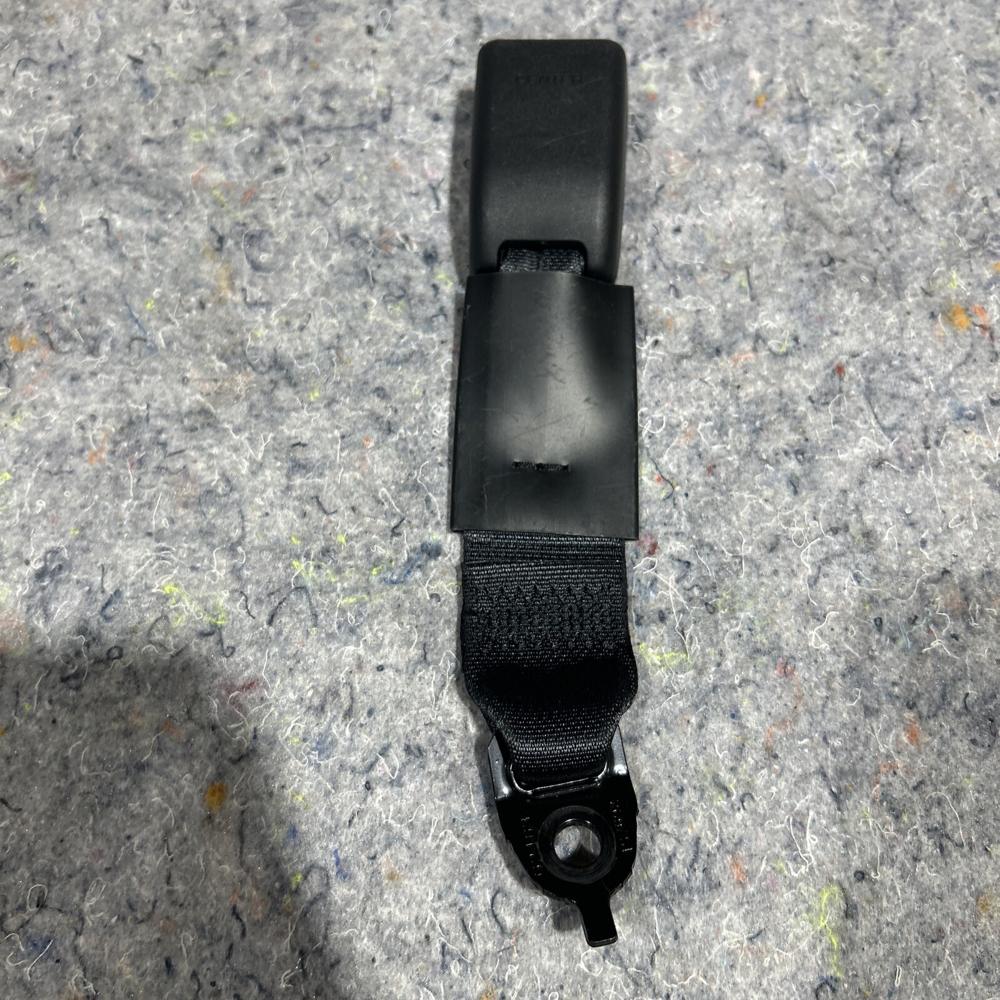 14-20 Infiniti Q50 Rear Center Seat Belt Buckle Receptacle G2463 1S7602 – photo 1
