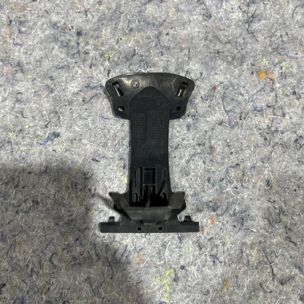 OEM BMW 4 Coupe F32 Front Bumper Support Mount 51117301713 7301713 New Genuine – photo 1