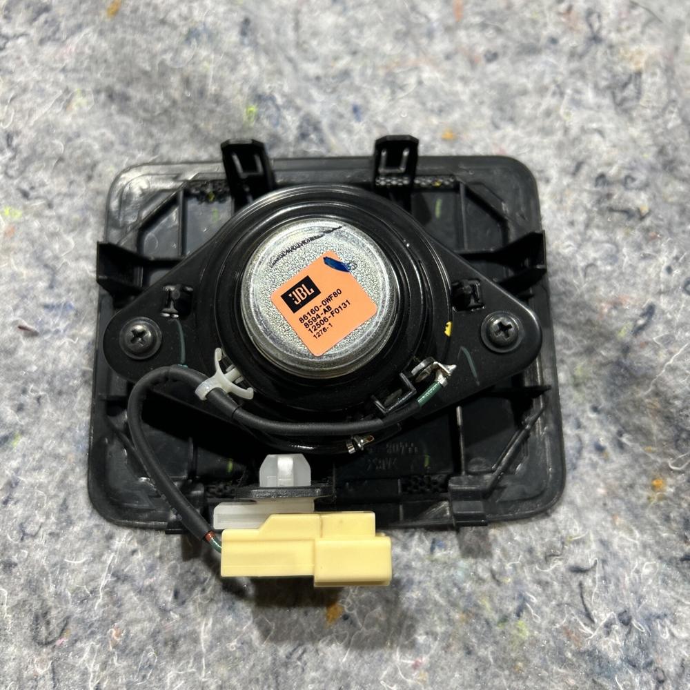 Toyota Prius Hatchback W2 in Dash Speaker OEM 86160-0WF80 8594-AB – photo 3