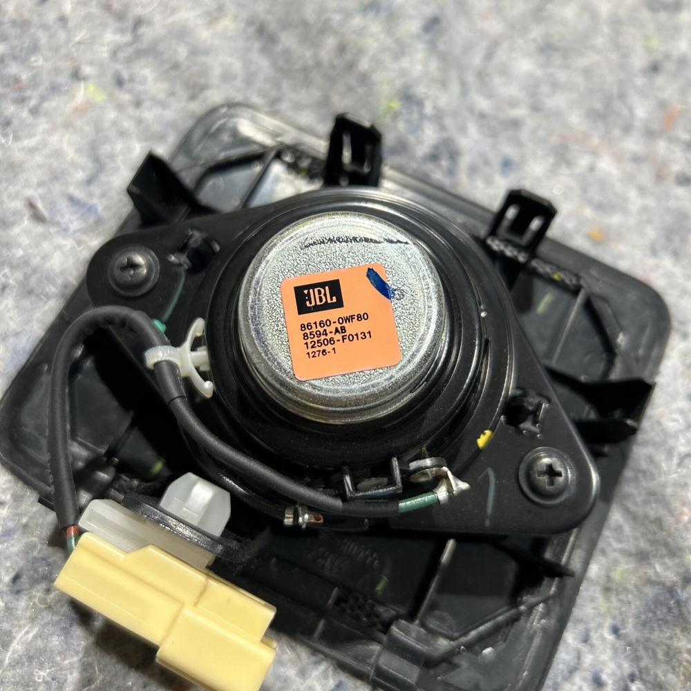 Toyota Prius Hatchback W2 in Dash Speaker OEM 86160-0WF80 8594-AB – photo 4