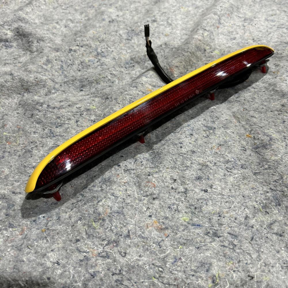 Plymouth Prowler 3rd Brake Light 1999 Yellow – photo 1