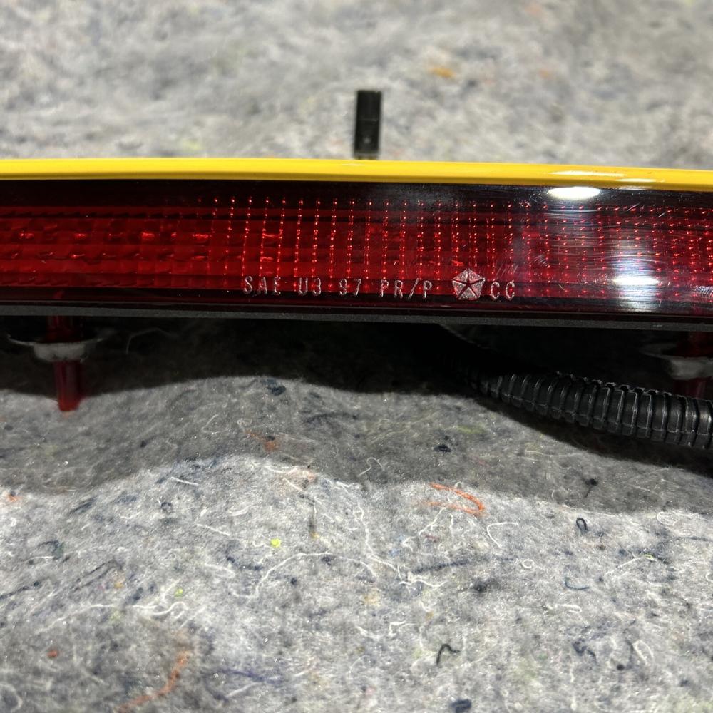 Plymouth Prowler 3rd Brake Light 1999 Yellow – photo 3