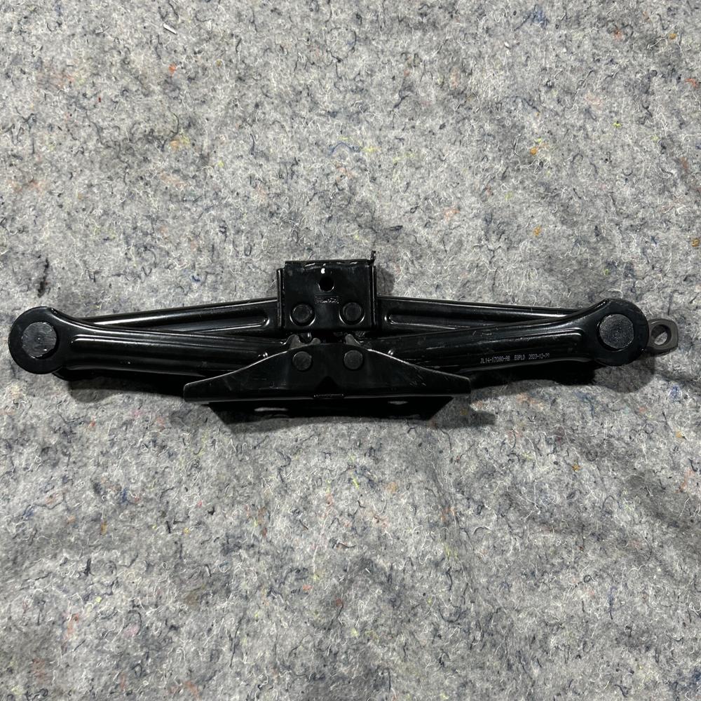 Expedition & Navigator Jack Kit OEM – photo 4