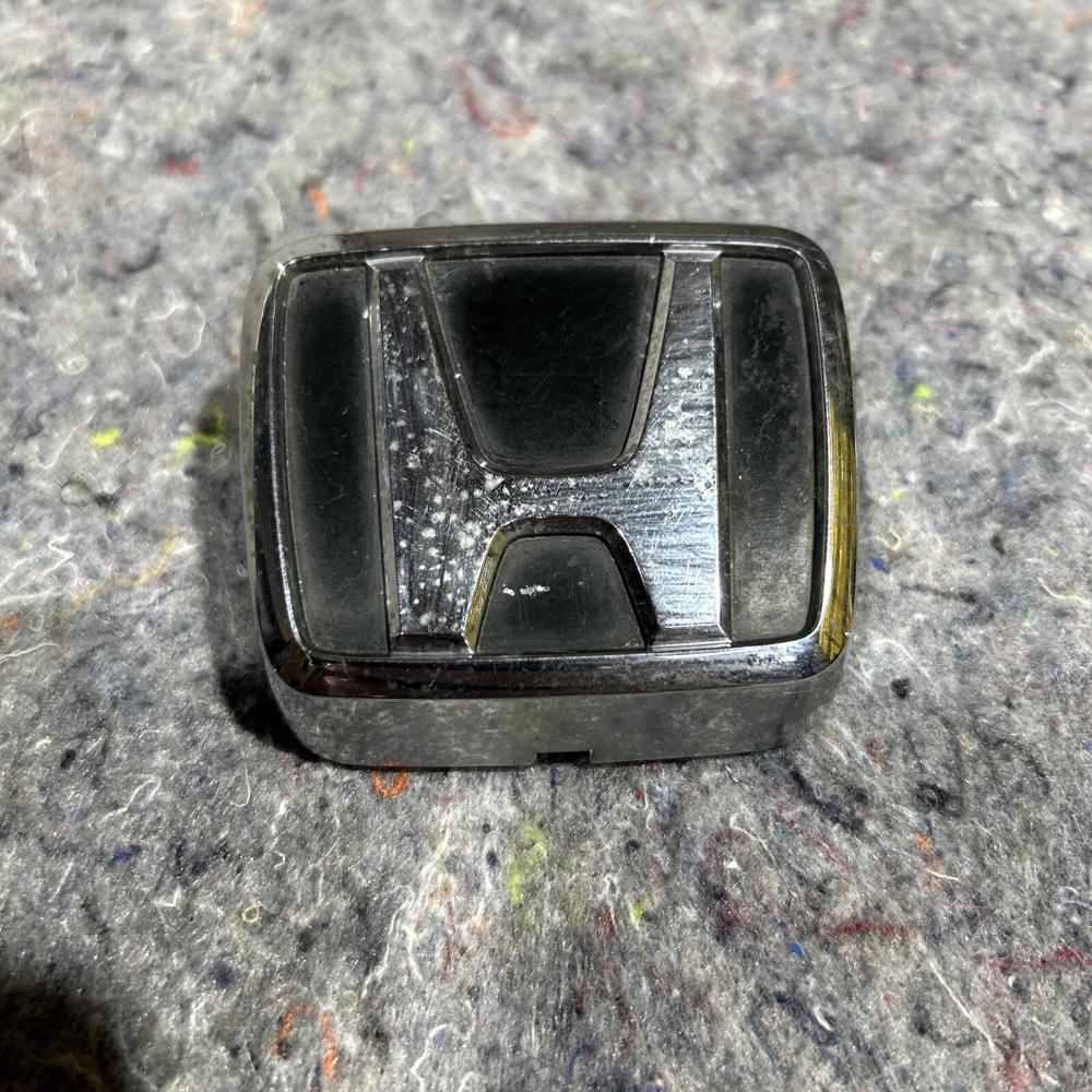 88 - 89 Honda Prelude Rear Emblem Trunk H Logo Chrome Rare – photo 1
