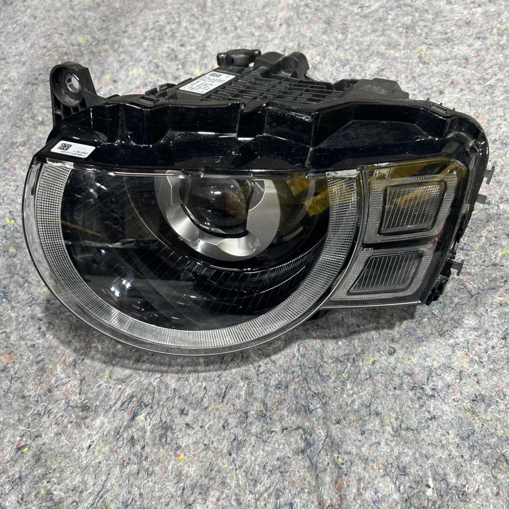 2020-2022 Land Rover Defender Xenon Left Side Headlight OEM Metrix L8B213W030 Fh – photo 1