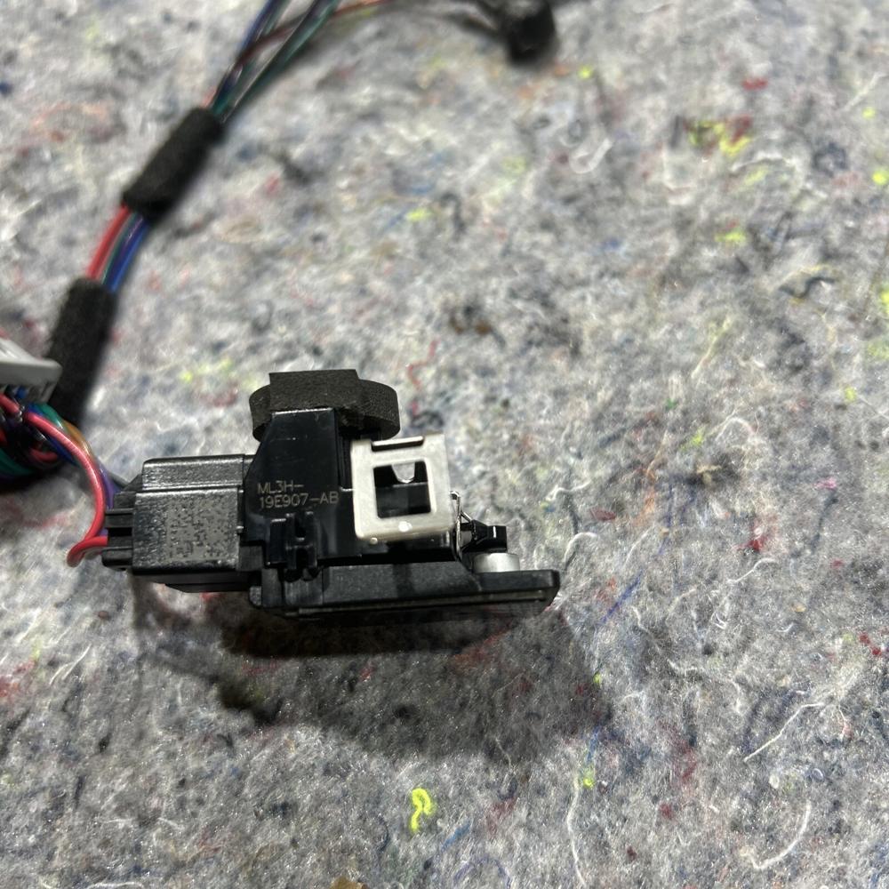 2021 - 2022 Ford F150 Air Temperature Humidity Sensor OEM ML3H19E907AB – photo 4