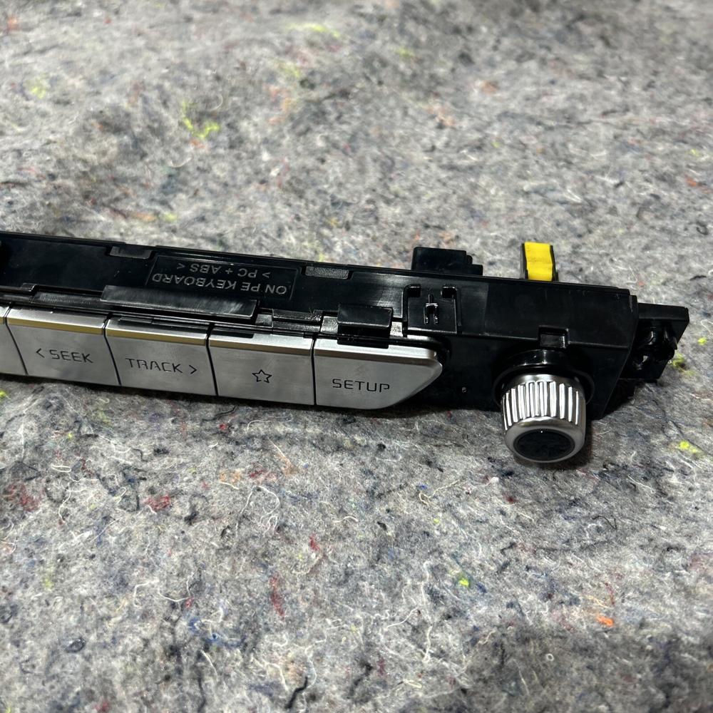 96540-S9000SA1 2022-2024 Telluride Navigation Media Radio Control Panel OEM – photo 3