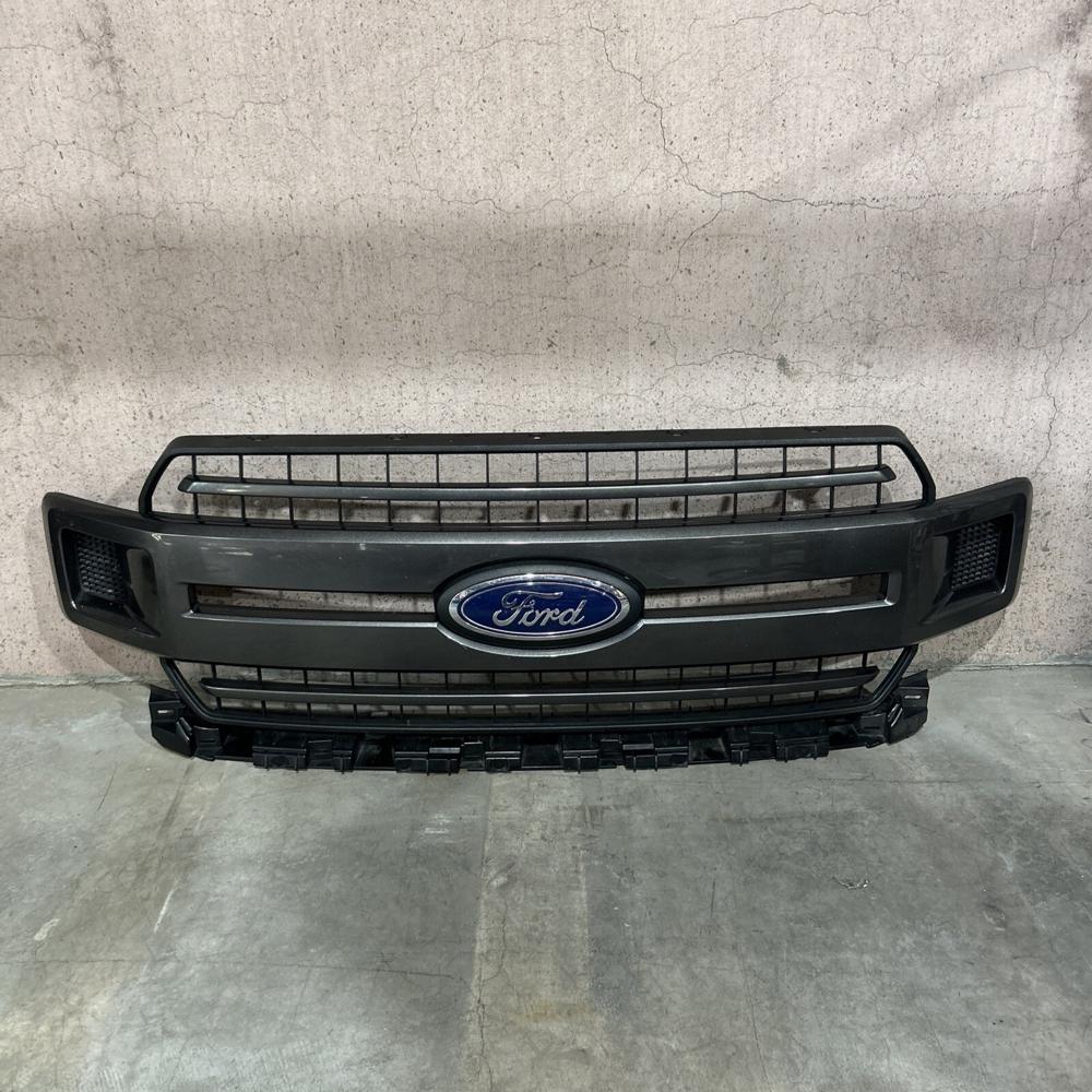 2018 2019 2020 Ford F-150 Grille OEM / Factory JL34-8200-DCW W/badge – photo 1