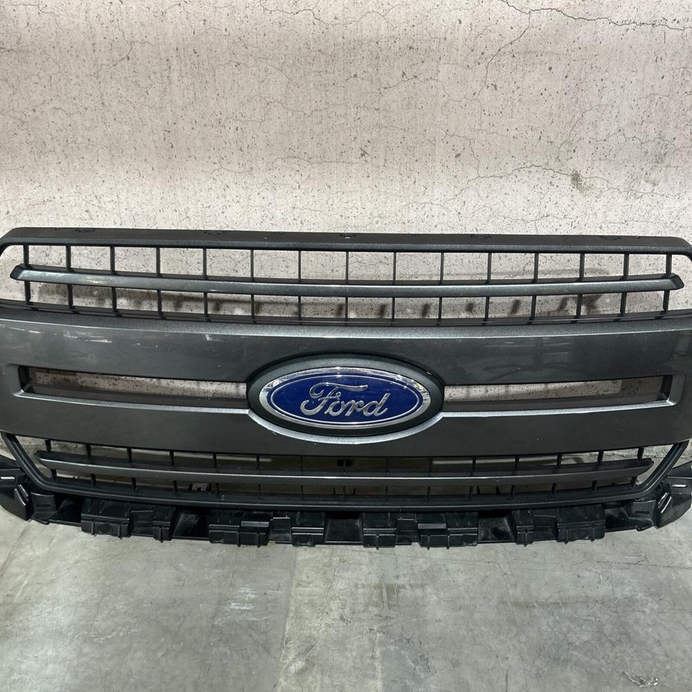 2018 2019 2020 Ford F-150 Grille OEM / Factory JL34-8200-DCW W/badge – photo 2