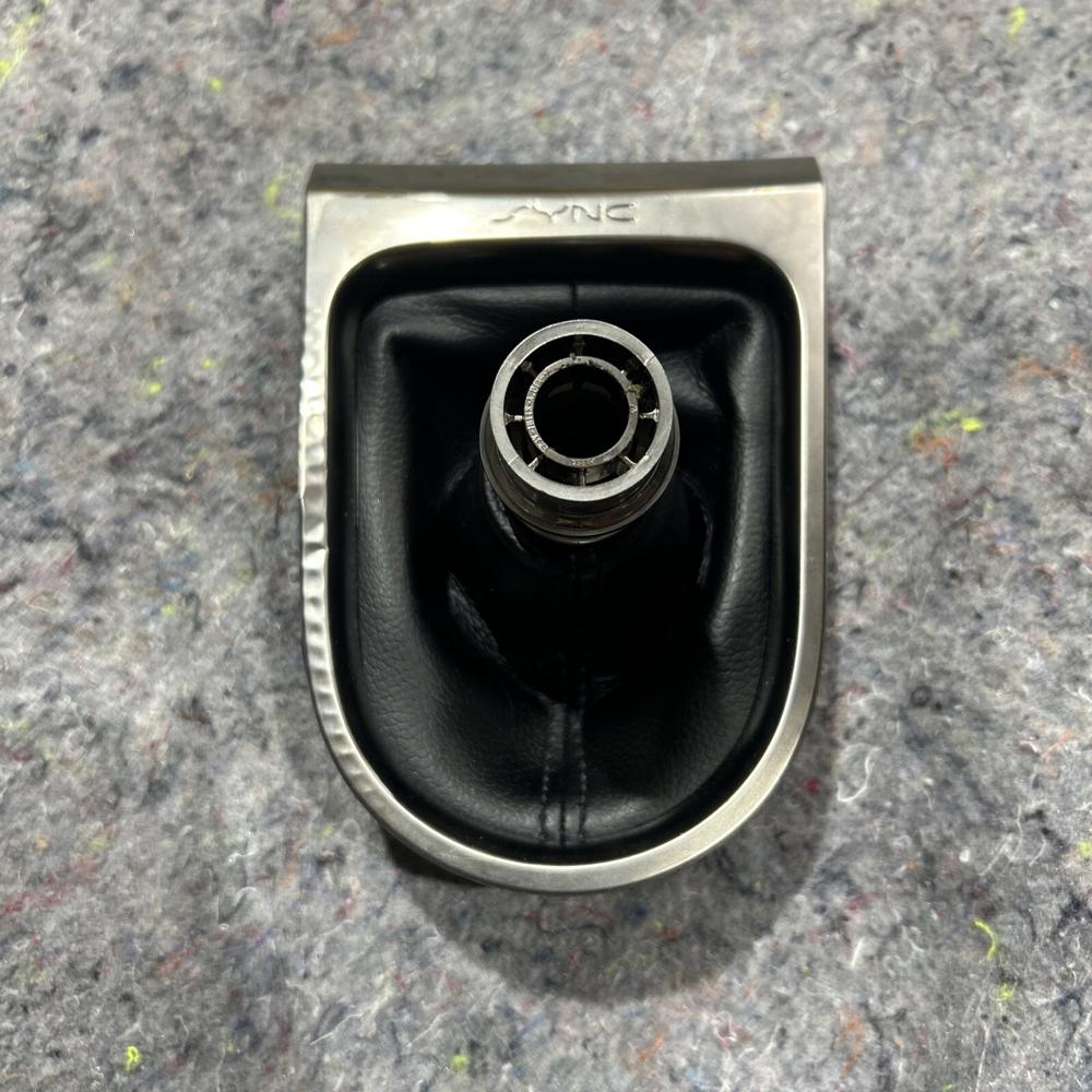 OEM 2015-2020 Ford Mustang Manual Transmission Shift Boot FR3V 7B118 AC3ZHE – photo 1