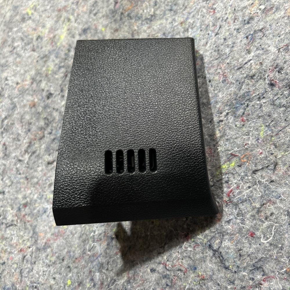 OEM 2015-2020 Ford Mustang GT Fresh Air Nozzle Cover Panel and Humidity Sensor – photo 1