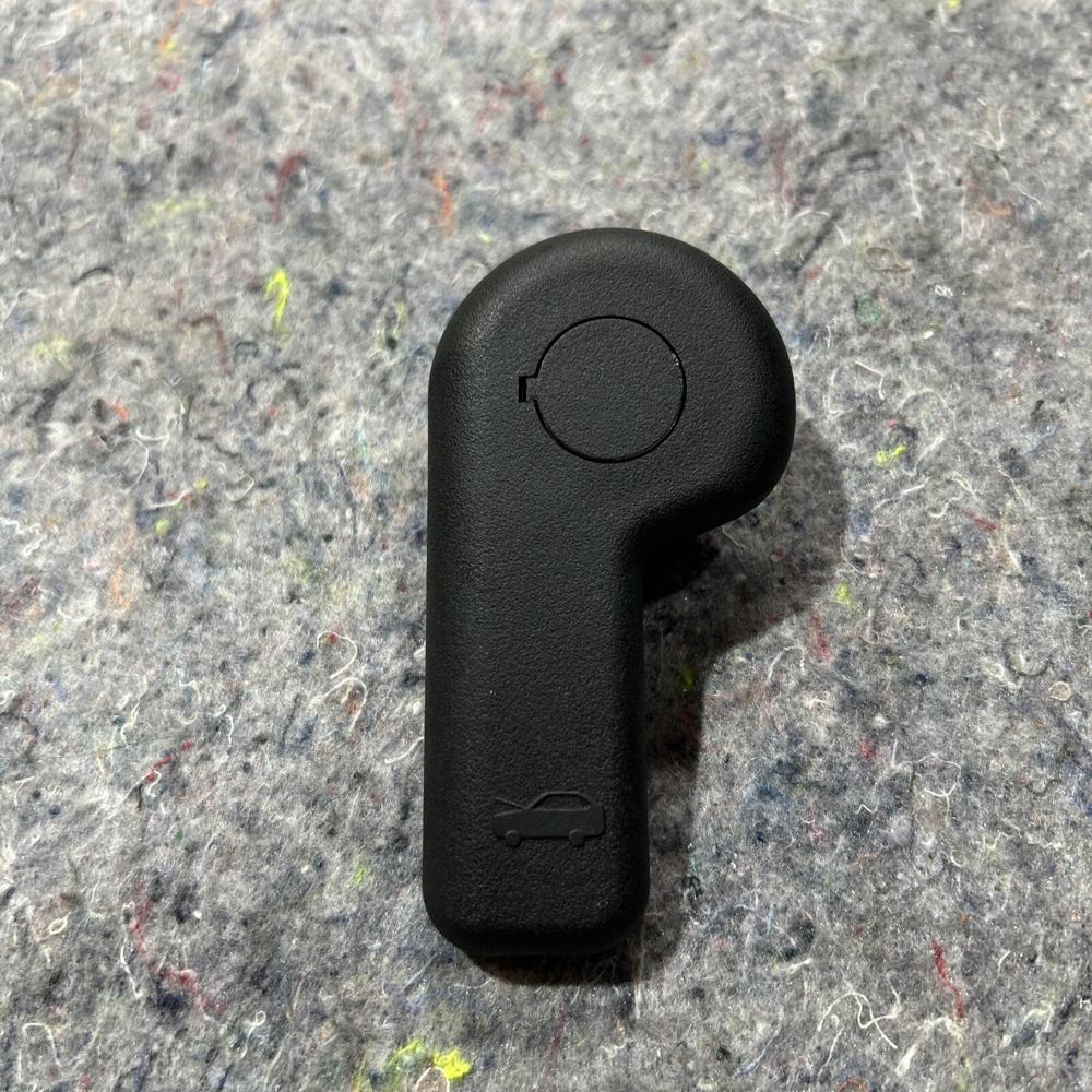 Ford Mustang GT350 Hood Latch Pull OEM – photo 1