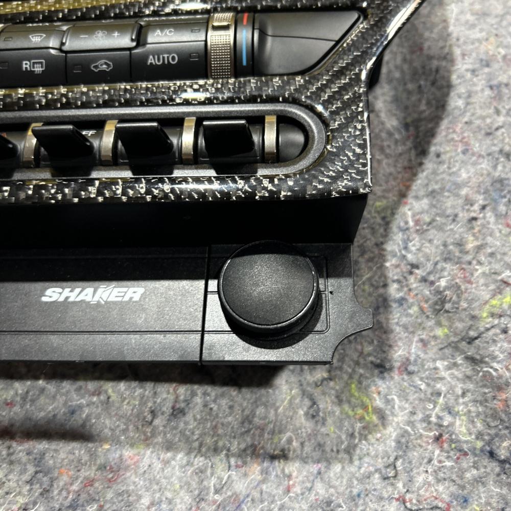 Ford Mustang GT Radio Audio Temperature HVAC Climate Control Carbon Fiber – photo 3