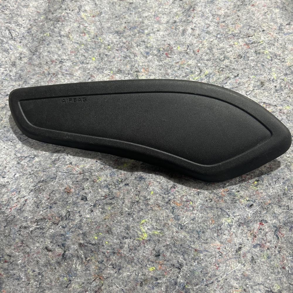 Ford Mustang GT350 RH Right Passenger Front Seat Cover Good** OEM – photo 1