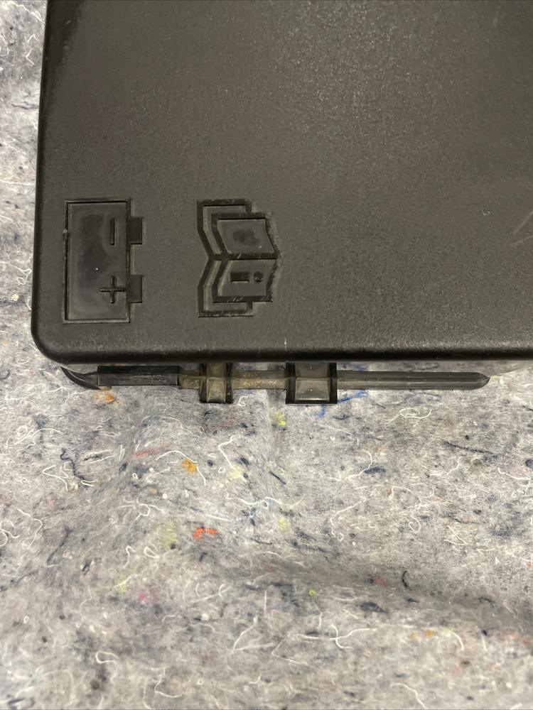 2010-2013 Mazda 3 Battery Box Cover Lid Black Plastic OEM Toyota Yarus 2017-2020 – photo 2