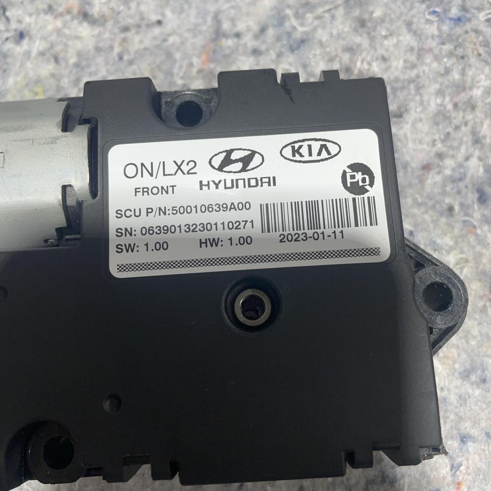 2018-2021 Kia Telluride Sunroof Motor 50010639A00 OEM – photo 4