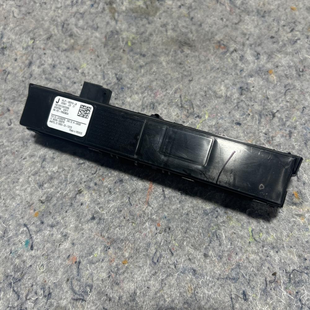 2016-2024 Ford F-150 Oem.tire Pressure Monitoring System Receiver Module – photo 1