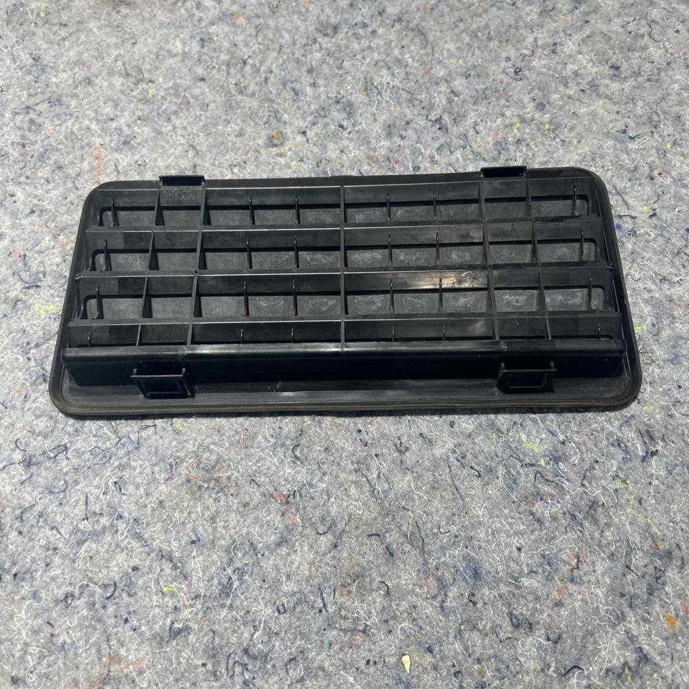 2017-2019 Ford F250 Sd Rear Inlet Air Vent HC3B-25280B62-A – photo 3