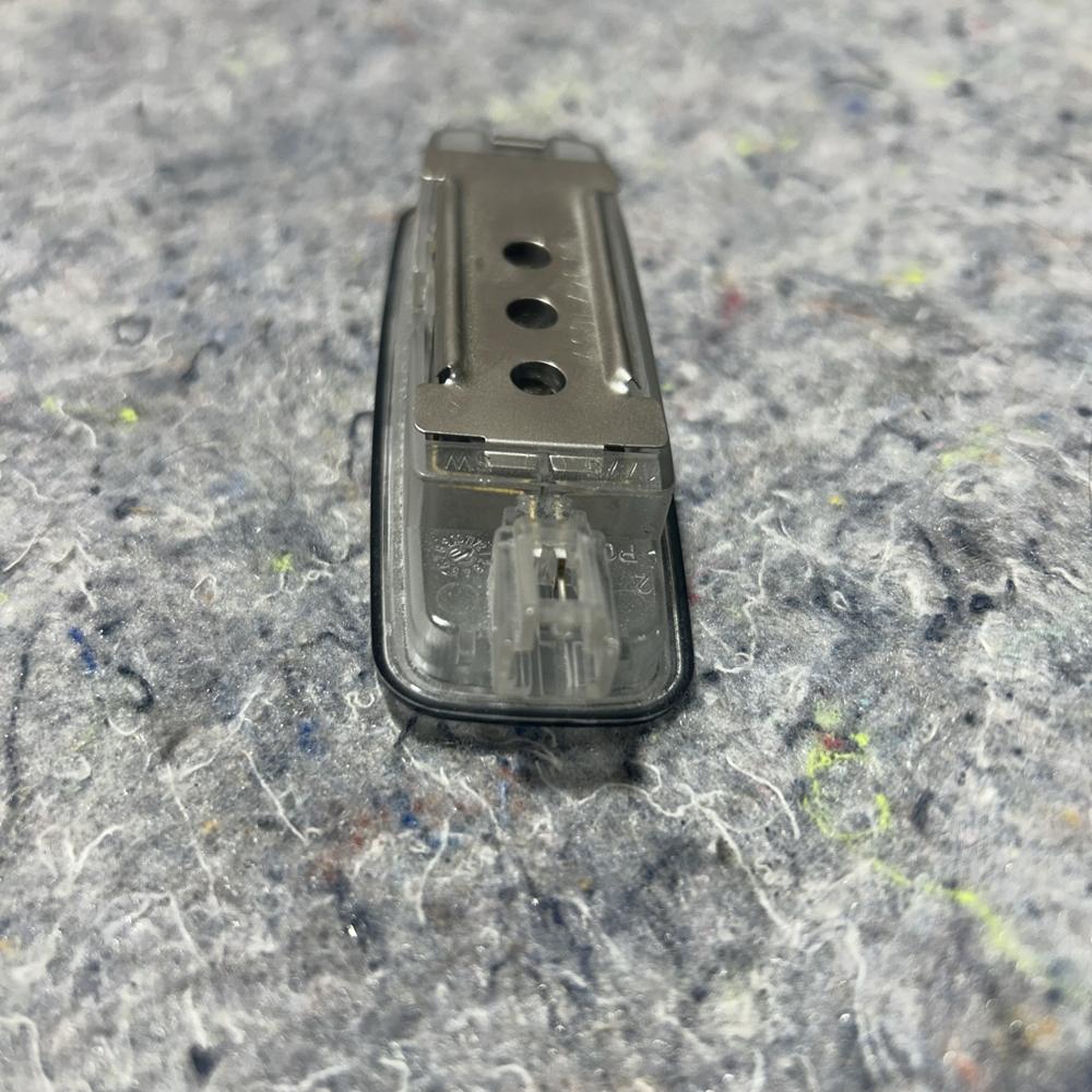 2008 - 2012 Audi S5 Sun Visor Vanity Overhead Light 4E0947105 / 4D0947105A OEM – photo 4