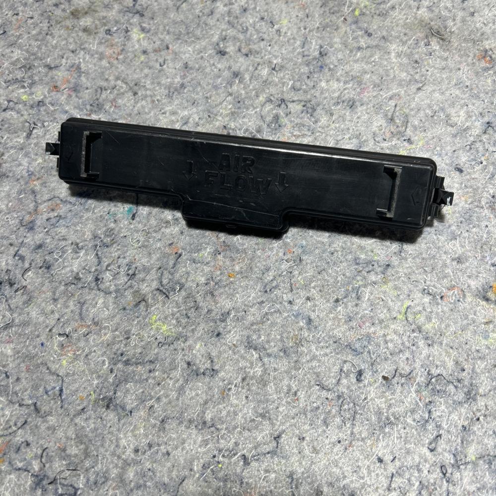 Cabin Air Filter Cover Mopar 68052292AA – photo 1