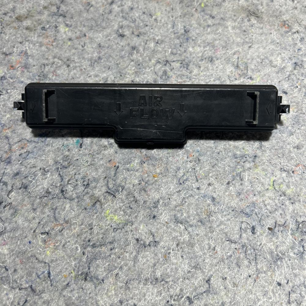 Cabin Air Filter Cover Mopar 68052292AA – photo 2