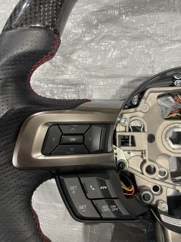 Real Carbon Fiber D-type Sport Steering Wheel for GT350 Ford Mustang OEM – photo 3