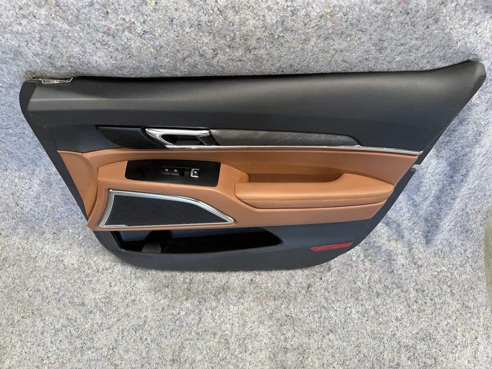 2024 Kia Telluride RH Front Right Passanger Side Door Trim Panel Terracotta OEM – photo 3