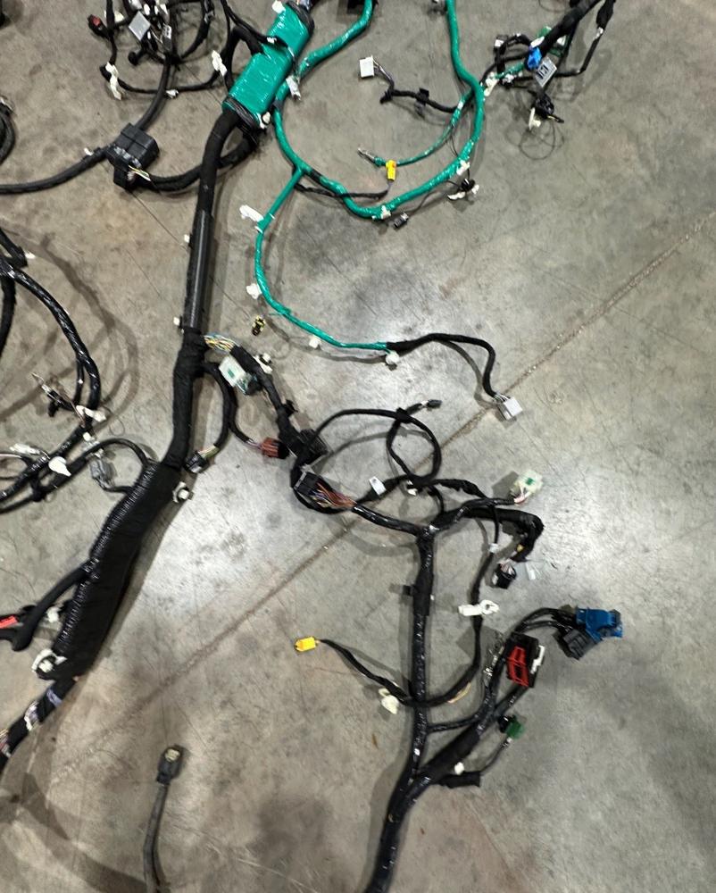 Body Floor Wiring Harness Used OEM JL3T14A005LS CUH6N – photo 2