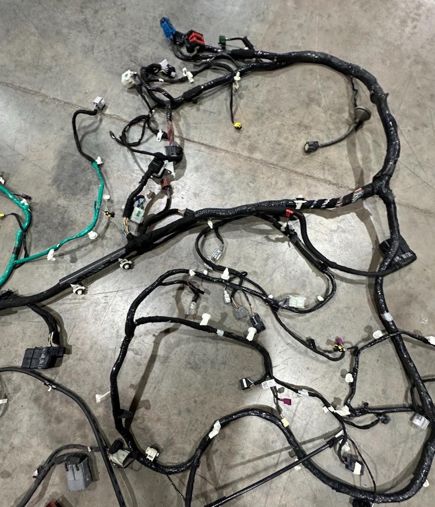 Body Floor Wiring Harness Used OEM JL3T14A005LS CUH6N – photo 3