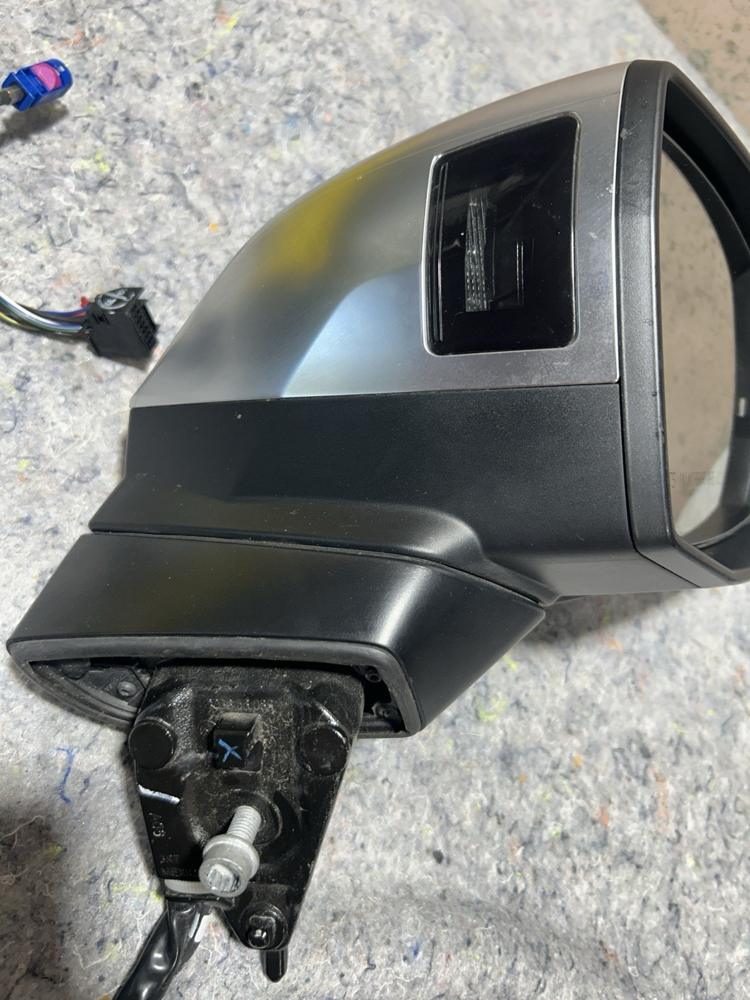 2017-2019 Audi Q7 Right Passenger Side Door Mirror & Camera OEM – photo 3