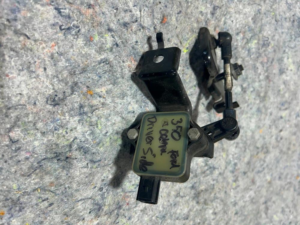 FR3V-3C438-A Vapor Canister Purge Valve Ford Mustang GT350 Driver Side Left LH – photo 3