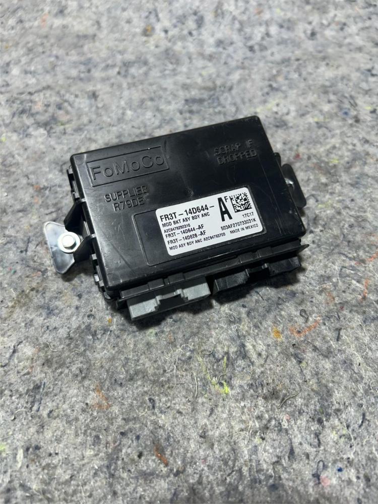 2015-2020 Ford Mustang Lightning Control Module FR3T-13D644-AE OEM – photo 1