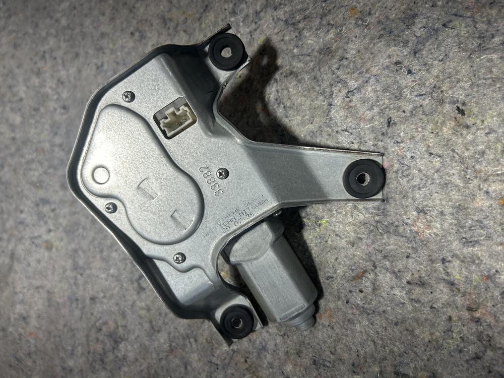Jeep Patriot 2008 Rear Wiper Motor 05116145AE – photo 3